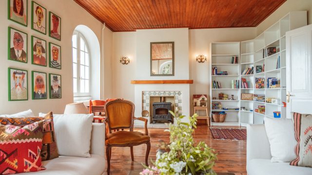 Revitalizing Heritage: How Modern Design Enhances Classic Farmhouses