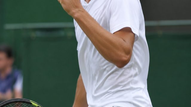 Teen Tennis Star Makes Progress in Wimbledon Qualifiers